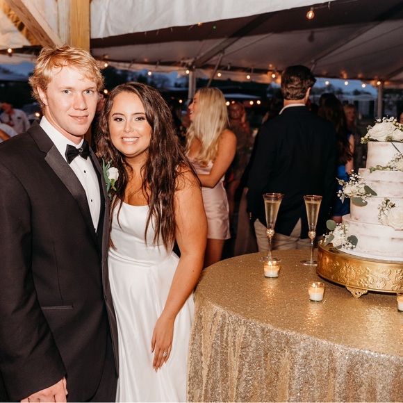 Meet your Posher, Tayler - Picture 3 of 4